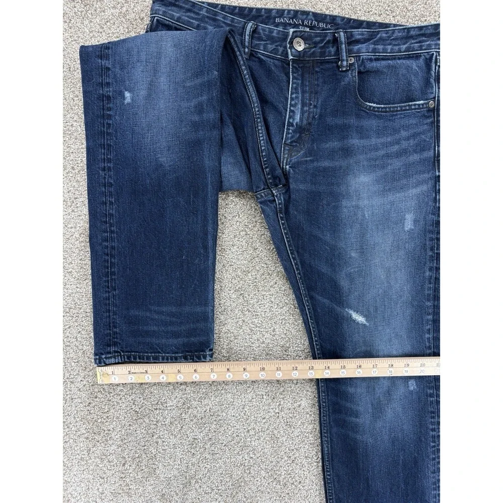 Banana Republic Slim Leg Jean in Westfall Men's 33x30‎ Blue Whiskered Distressed